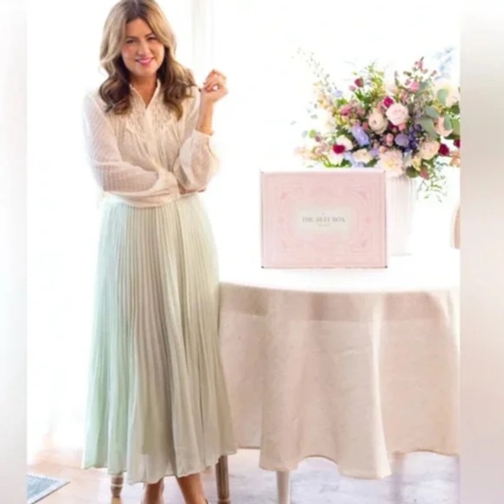 Jilly Box Spring 2025 - Gentle Fawn Skirt - Women’s - SIZE 2XL